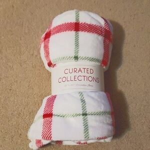 NEW VERY SOFT Fleece Blanket